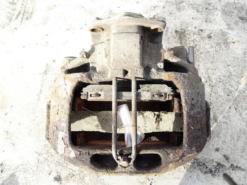 Brzdový třmen levý náprava SAF Naczepa Schwarzmuller 3080006720