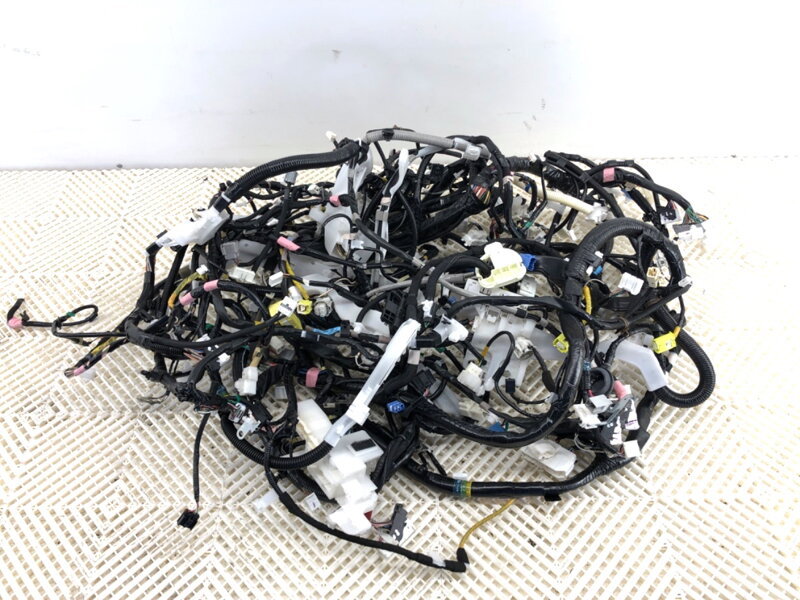 Kabeláž instalace interiéru Lexus RC (_C1_) 2014 - 2022