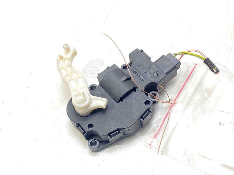 Motorek radiátoru topení Jaguar F-pace (X761) 2015 - 2022 MF-113930-1380