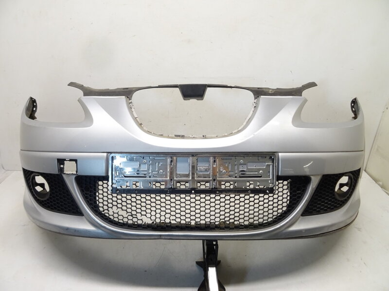 Nárazník přední Seat Toledo III (5P2) 2004 - 2009
