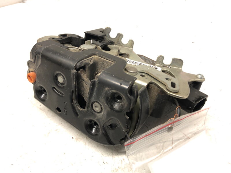 Zámek zadní levý Mercedes-benz Viano (W639) 2003 - 2022