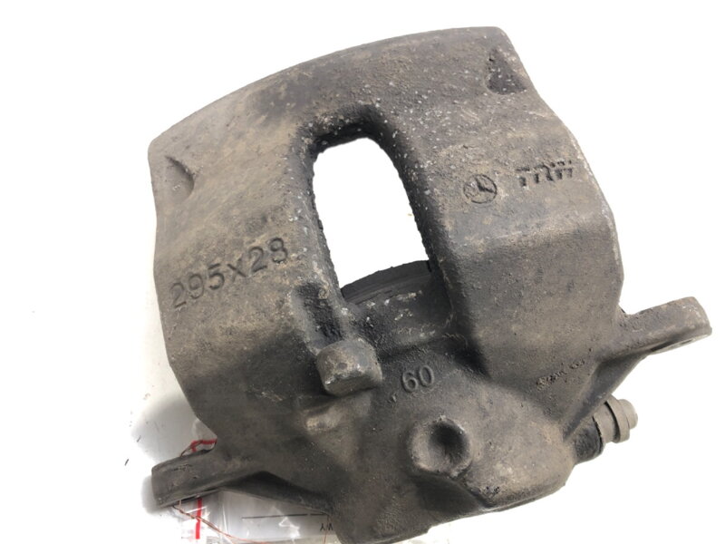 Brzdový třmen přední levý Mercedes-benz Class E T-model (S212) 2009 - 2016