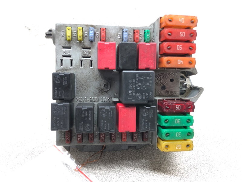 Pojistková skříňka Fiat Bravo II (198_) 2006 - 2022 51775688