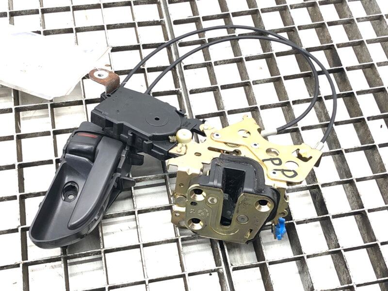 Zámek přední pravý Subaru Forester (SG_) 2002 - 2012