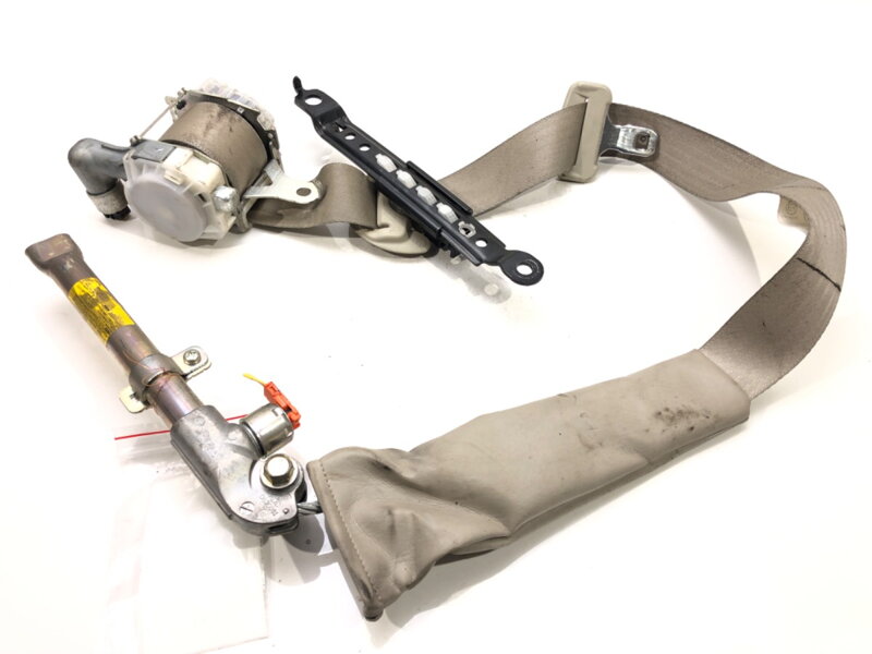 Bezpečnostní PÁS přední levý Subaru Legacy V (BM) 2009 - 2022