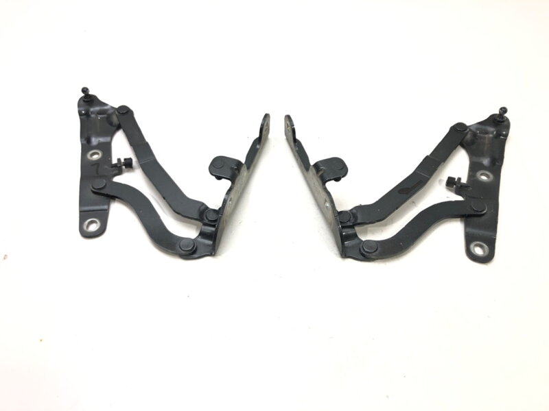 Panty víka kufru zadní sada Chevrolet Camaro 2015 - 2022 84035786 84035787