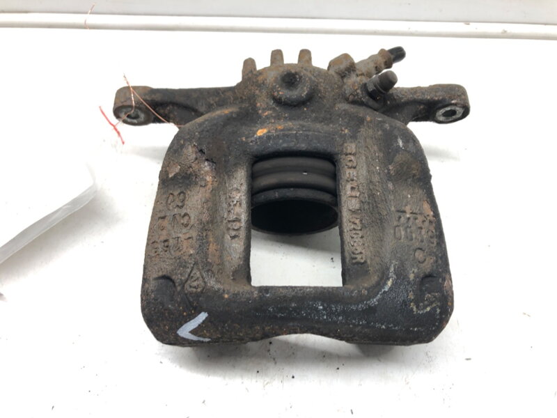 Brzdový třmen přední levý Renault Trafic III Autobus (JG_) 2014 - 2022