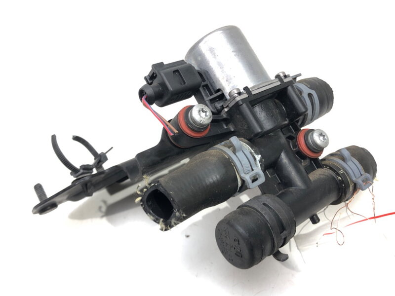 Přídavná vodní pumpa Audi A4 B8 Avant (8K5) 2007 - 2015