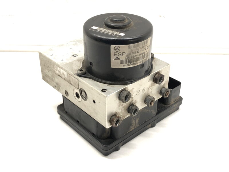 Čerpadlo Mercedes-benz Class C (W203) 2000 - 2007 A2034311412