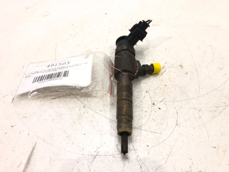 Vstřikovač Ford Focus III Turnier 2010 - 2022 0445110489