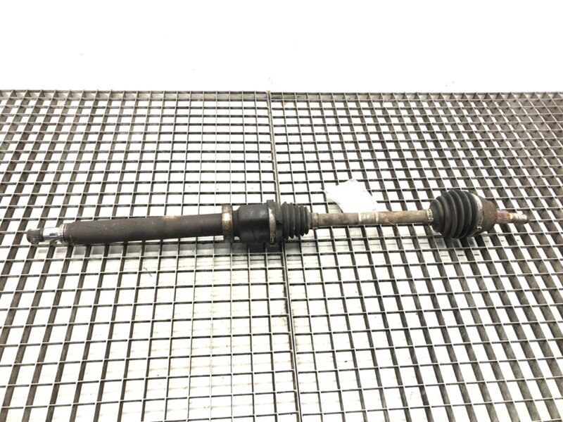 Poloosa pravá přední Ford Focus III Turnier 2010 - 2022 BV61-3B436-TA