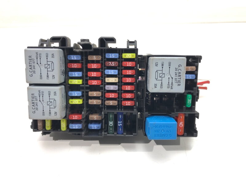 Pojistková skříňka Renault Clio IV (BH_) 2012 - 2022 240181724R