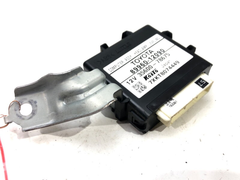 Řídicí jednotka světel Toyota Auris (_E15_) 2006 - 2012 89960-12090