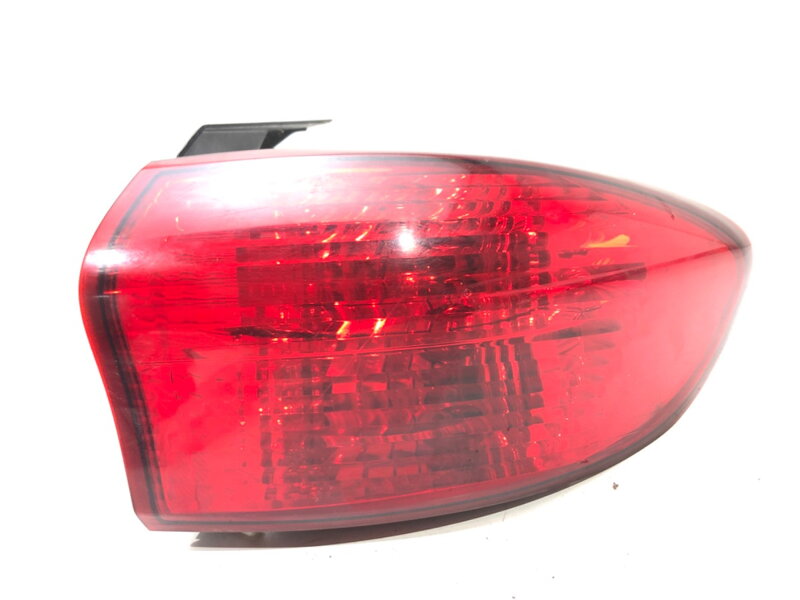 Světlo pravé zadní Subaru Tribeca (B9) 2005 - 2022 2XL946095