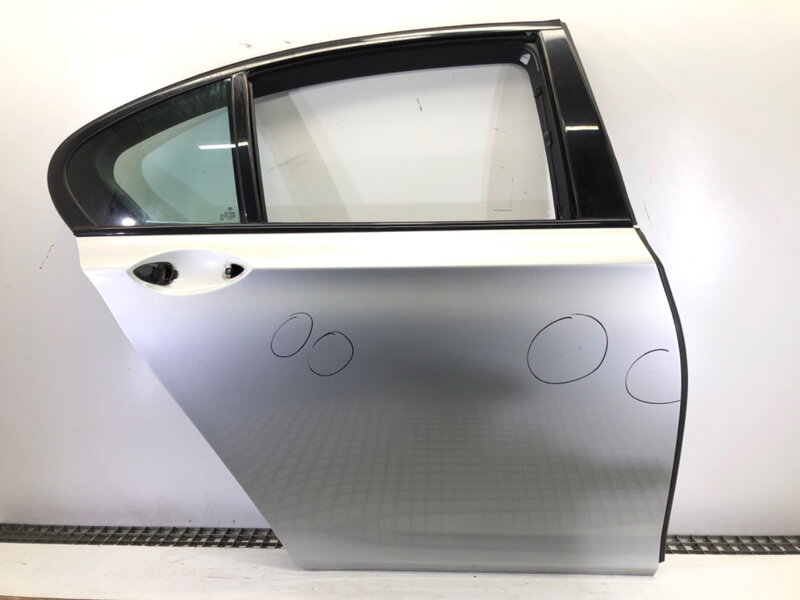 Dveře pravé zadní BMW 7 (F01, F02, F03, F04) 2008 - 2015