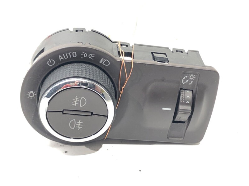 Spínač světel Opel Mokka / Mokka X (J13) 2012 - 2022 95297427