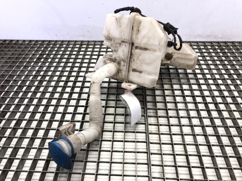 Nádobka ostřikovačů VW Golf VII Variant (BA5, BV5) 2013 - 2022