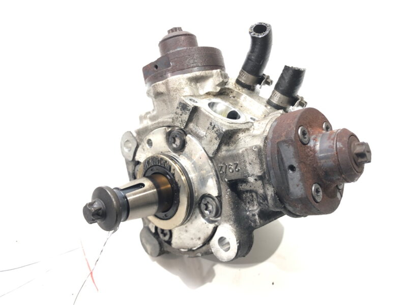 Vstřikovací čerpadlo BMW X5 (E70) 2006 - 2013 7805419