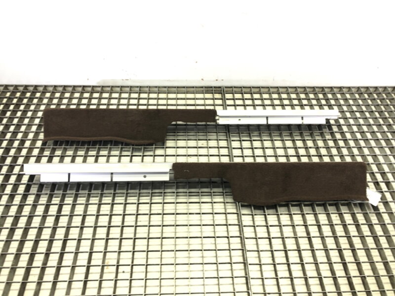 Kolejnice kufru BMW X5 (E70) 2006 - 2013