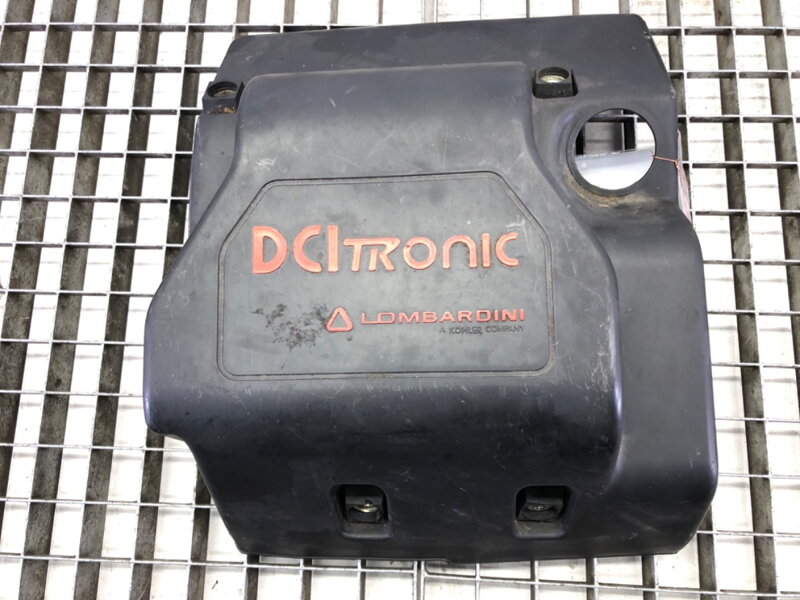 Víko / kryt motoru Microcar M8