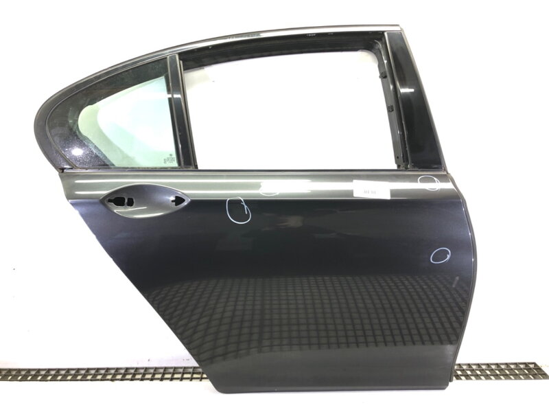 Dveře pravé zadní BMW 7 (F01, F02, F03, F04) 2008 - 2015