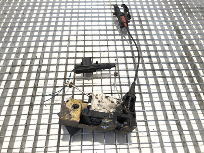 Zámek dveří pravý přední Ford Transit Autobus (FD_ _, FB_ _, FS_ _, FZ_ _, FC_ _) 2000 - 2006