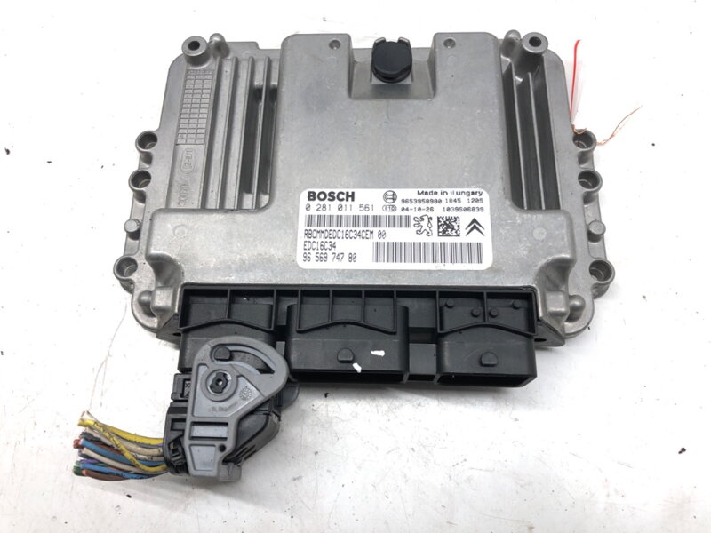 Řídicí jednotka motoru Citroen C5 II (RC_) 2004 - 2022 9656974780
