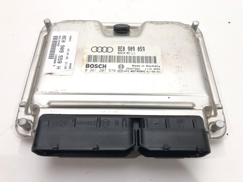 Řídicí jednotka motoru Audi A4 B6 Avant (8E5) 2000 - 2005 0261207579