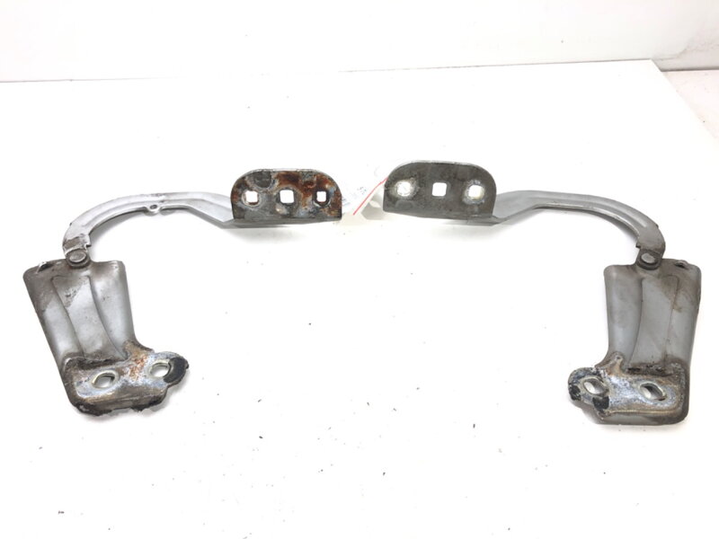 Panty kapoty sada Ford Focus III Turnier 2010 - 2022 BM51-A16800-AB BM51-A16801-AB