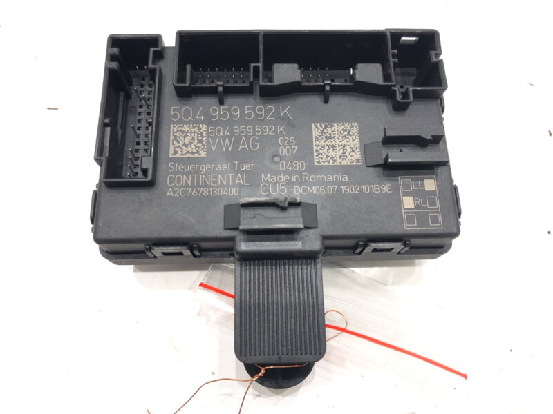 Modul dveře přední pravé VW Golf VII Variant (BA5, BV5) 2013 - 2022 5Q4959593K