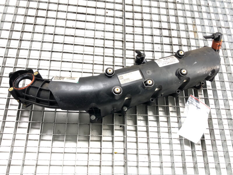 Sací potrubí Opel Astra J Sports Tourer (P10) 2010 - 2015 55569989 55597723