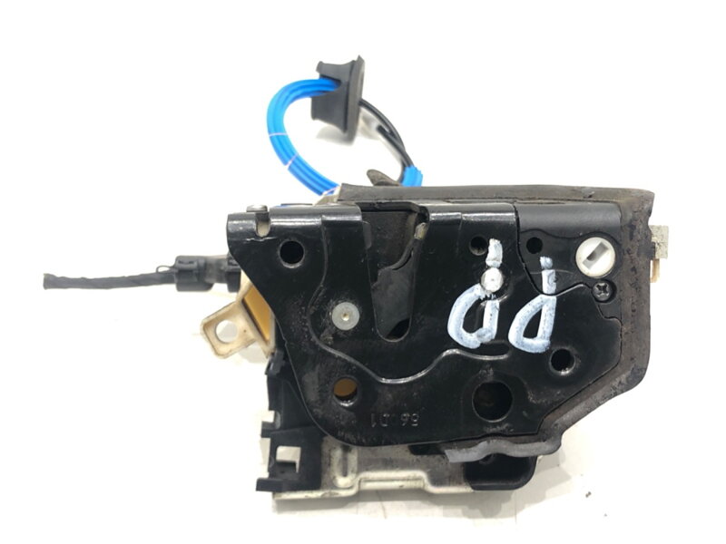 Zámek dveří pravý přední Audi A4 B8 (8K2) 2007 - 2015 8J1837016D