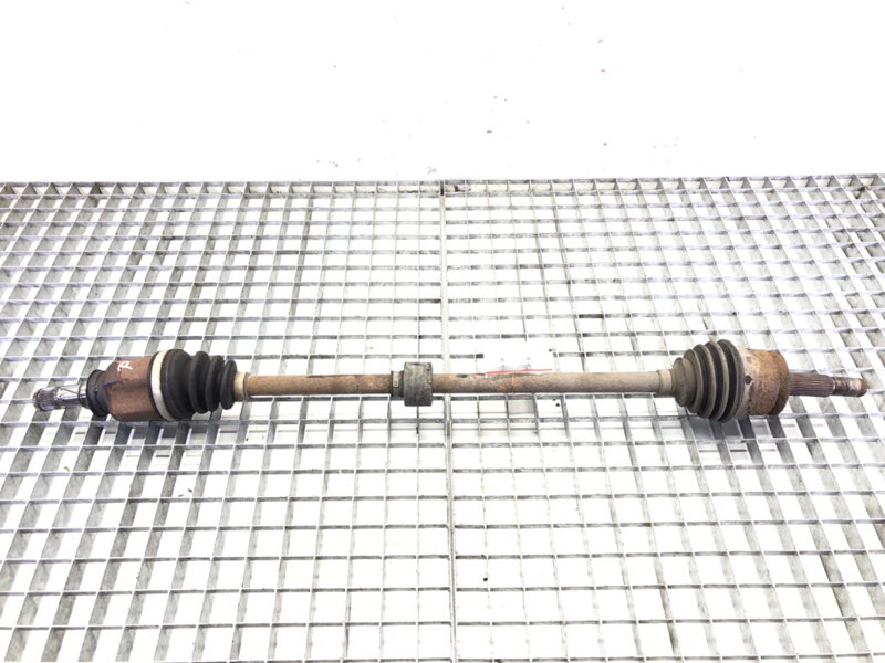 Poloosa pravá přední Mitsubishi Colt VI (Z3_A, Z2_A) 2002 - 2012