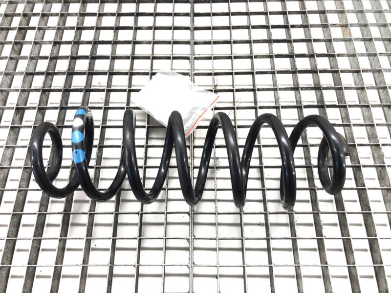 Pružina zadní Audi Q5 (8RB) 2008 - 2017