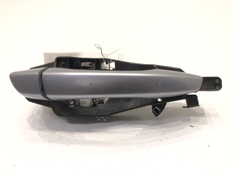 Klika vnější pravá přední Peugeot 308 SW II (LC_, LJ_, LR_, LX_, L4_) 2014 - 2021