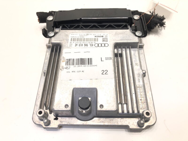 Řídicí jednotka motoru Audi A6 C6 Avant (4F5) 2004 - 2011 03L906019AE