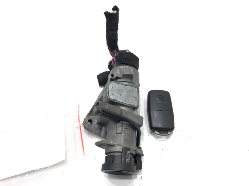 Spínací skříňka Seat Alhambra (7V8, 7V9) 1996 - 2010 4B0905851B