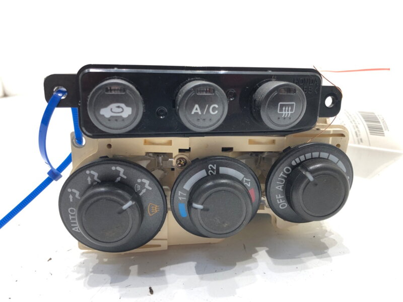 Panel ovládání ventilace Honda Civic VII Hatchback (EU, EP, EV) 2000 - 2006