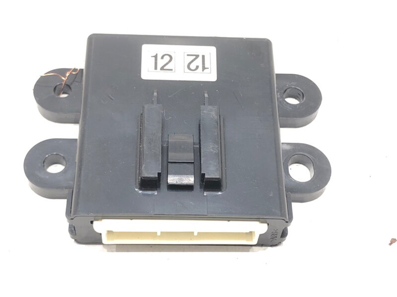 Modul ECU Mitsubishi Outlander III (GG_W, GF_W, ZJ, ZL, ZK) 2010 - 2022 8637C108
