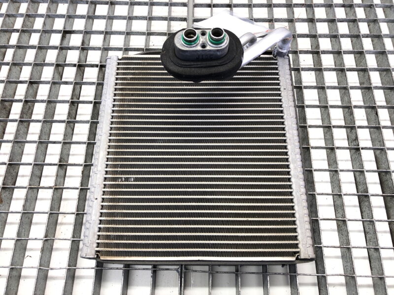 Výparník klimatizace KIA Sportage III (SL) 2009 - 2022