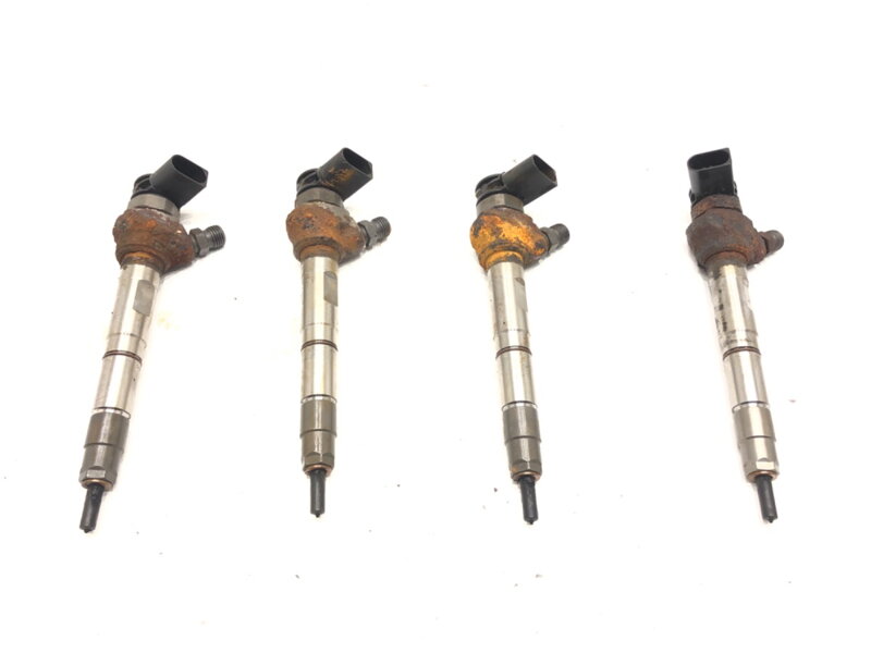 Vstřikovače sada Audi Q5 (FYB, FYG) 2016 - 2022 0445110960 05L130277M