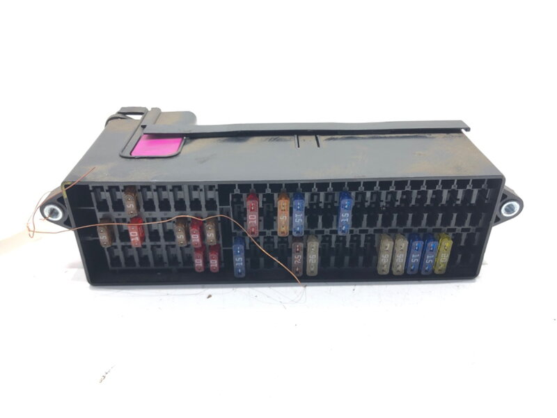 Pojistková skříňka VW Touran (1T1, 1T2) 2003 - 2010 0324593243