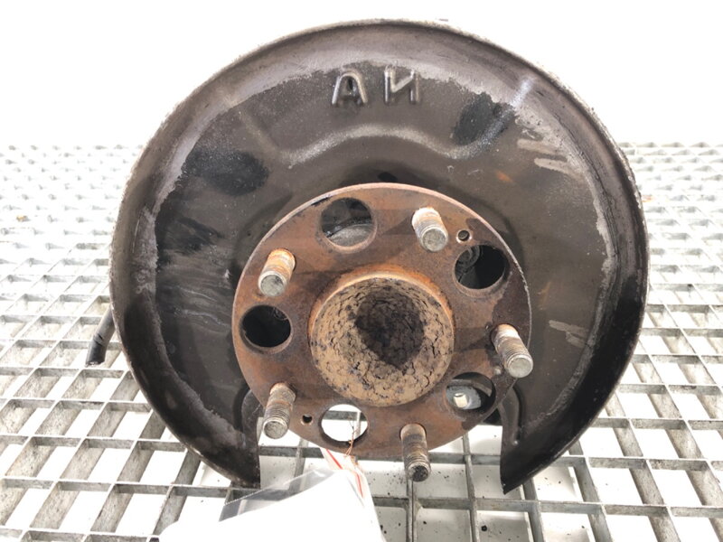 Náboj levý zadní Honda Civic Viii Sedan (FD, FA) 2005 - 2022