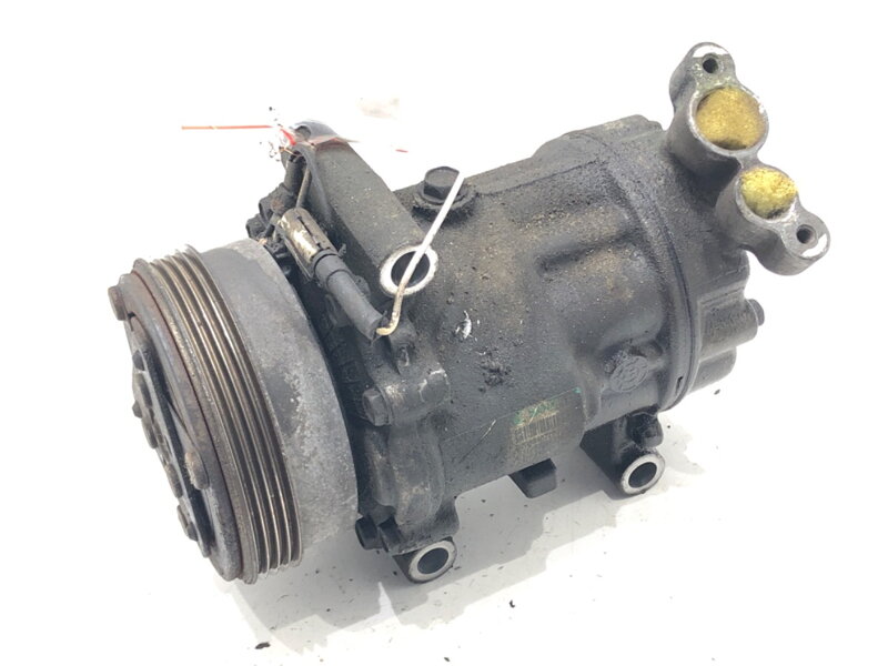 Kompresor klimatizace Renault Thalia II (LU_) 2008 - 2022 8200840770A