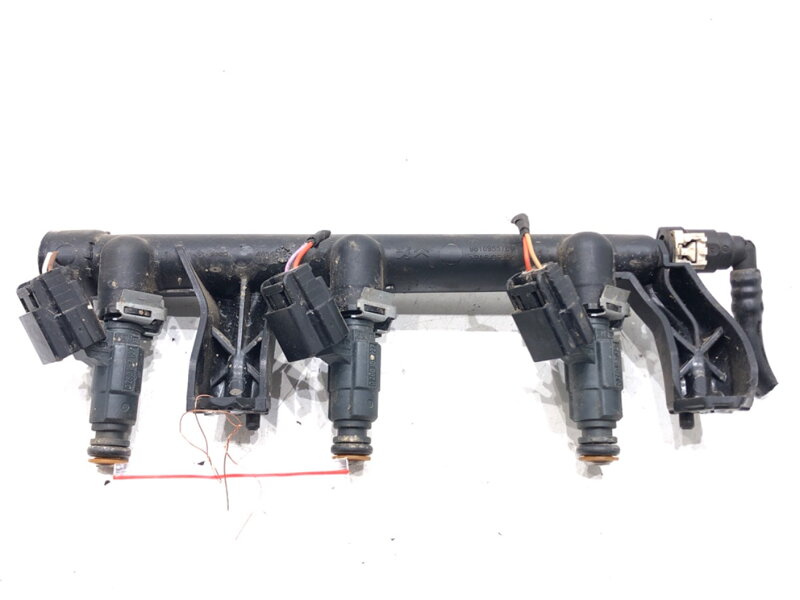 Vstřikovací rampa Peugeot 208 I (CA_, CC_) 2012 - 2022 9676017480