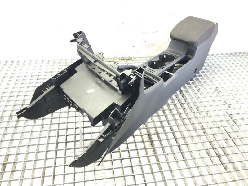 Tunel středový S loketní opěrkou VW Golf VII (5G1, BQ1, BE1, BE2) 2012 - 2022