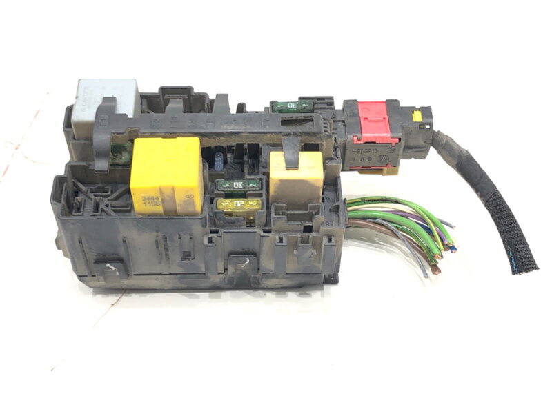 Pojistková skříňka Peugeot 308 SW II (LC_, LJ_, LR_, LX_, L4_) 2014 - 2021 9806192580