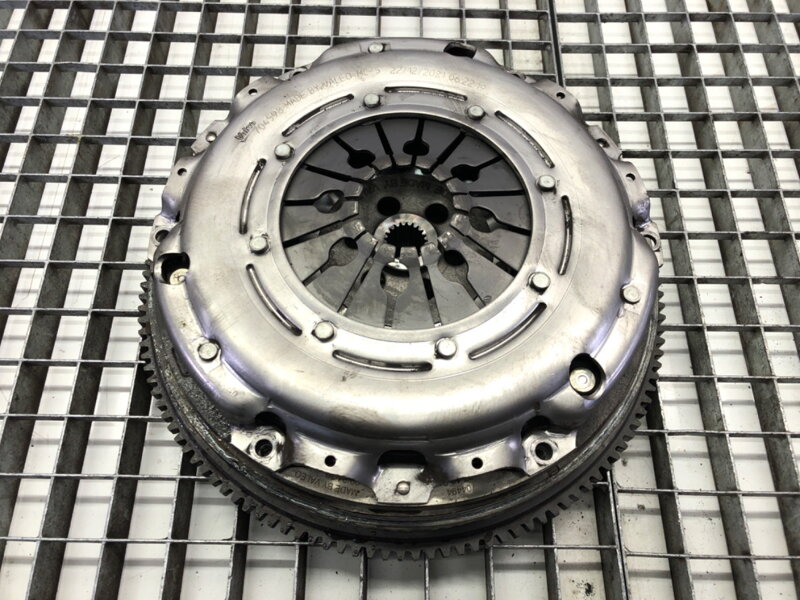 Spojka Renault Laguna III (BT0/1) 2007 - 2015 704598