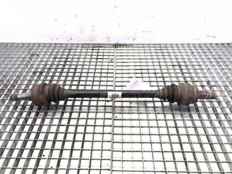 Poloosa pravá zadní BMW 5 (F10) 2009 - 2016 7581028