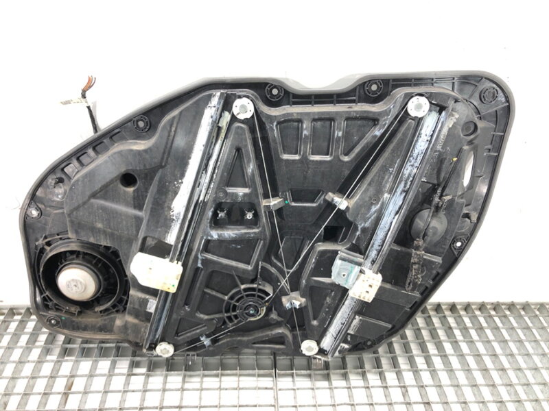 Stahovačka okna levá přední KIA Optima (JF) 2015 - 2022 82470-D4000